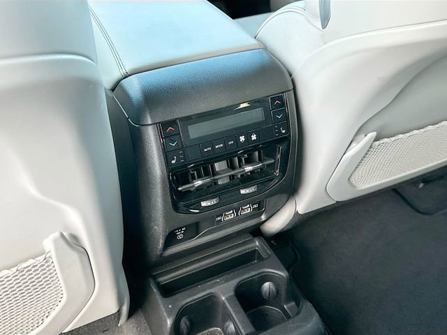 Used 2021 Jeep Grand Cherokee L Overland w/ Advanced Protech Group III image 27