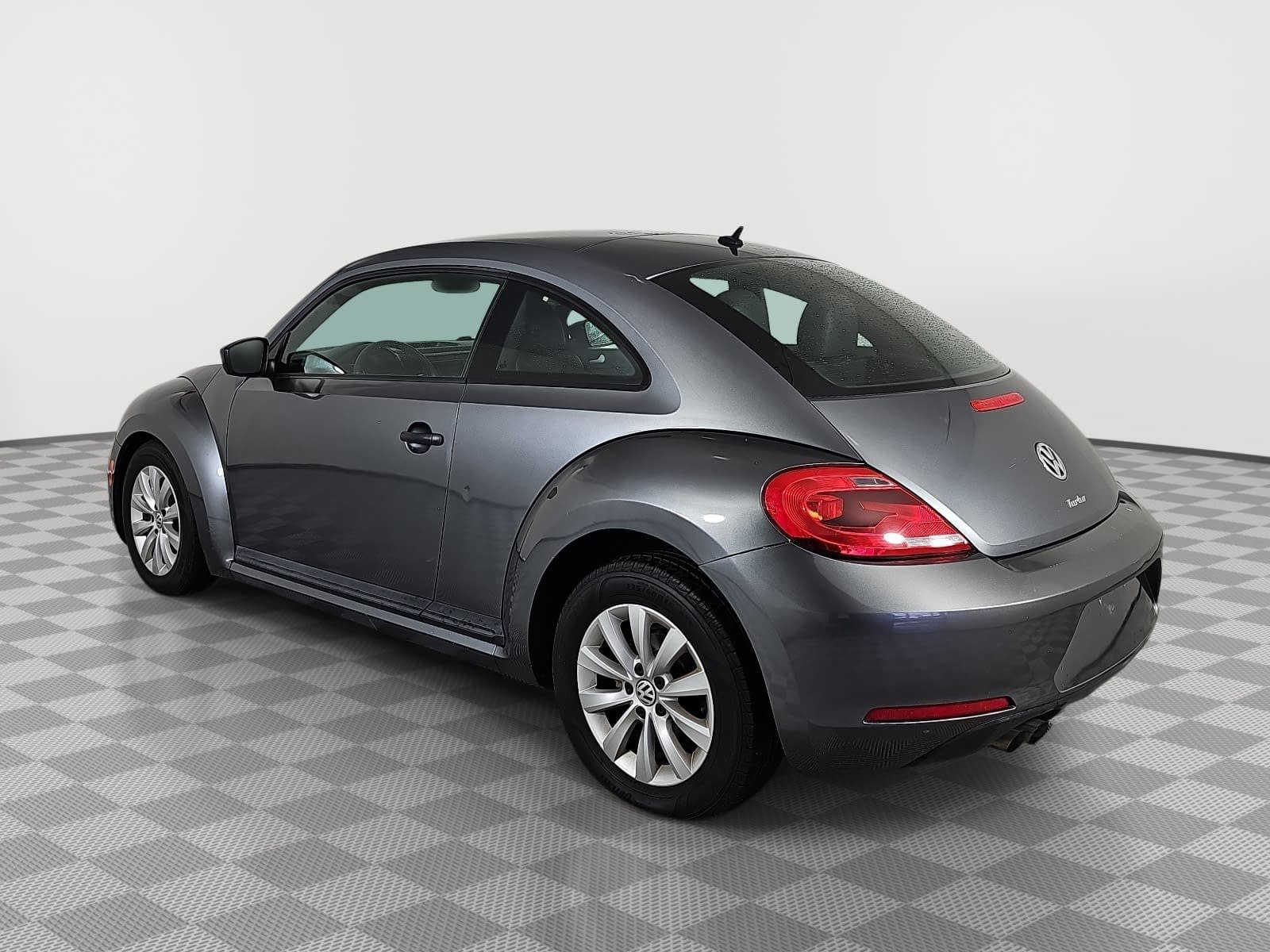 Used 2016 Volkswagen Beetle 1.8T S FWD image 6