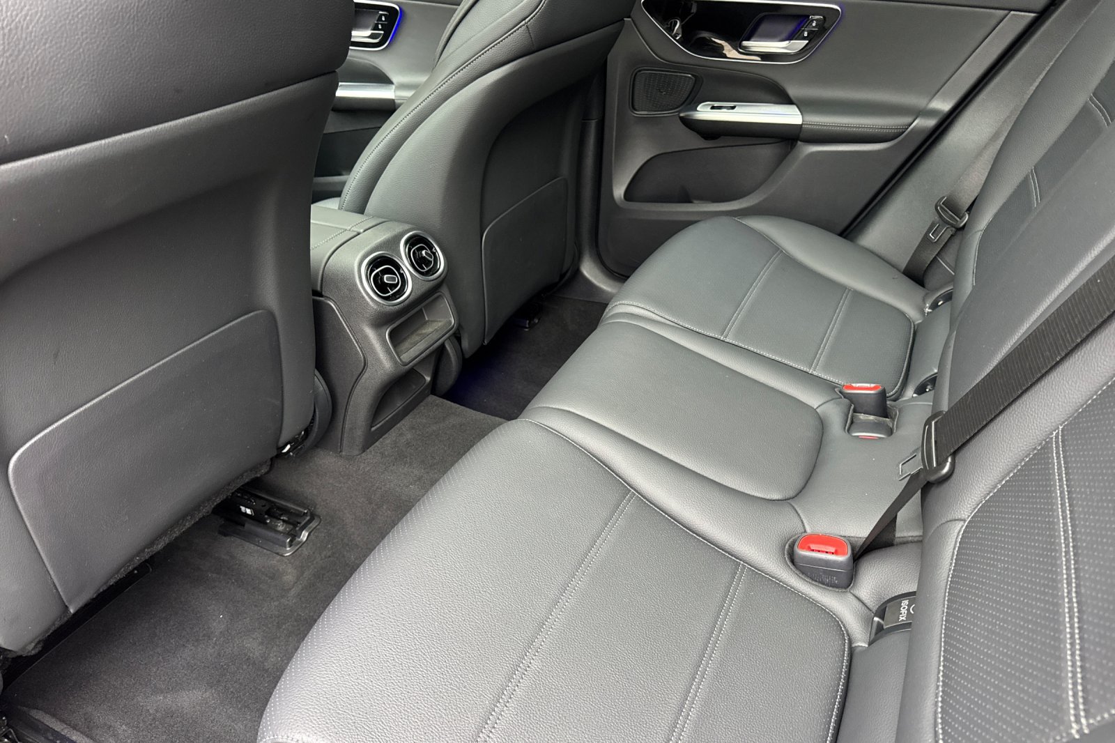 Used 2026 Mercedes-Benz GLC 300 4MATIC image 14