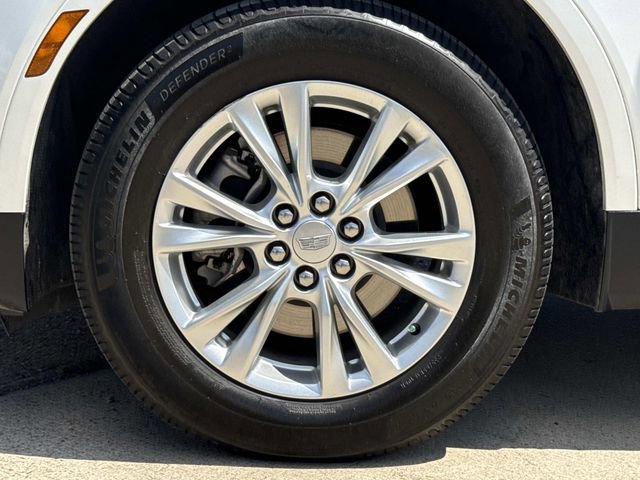 Used 2022 Cadillac XT5 Luxury w/ LPO, Floor Liner Package FWD image 6