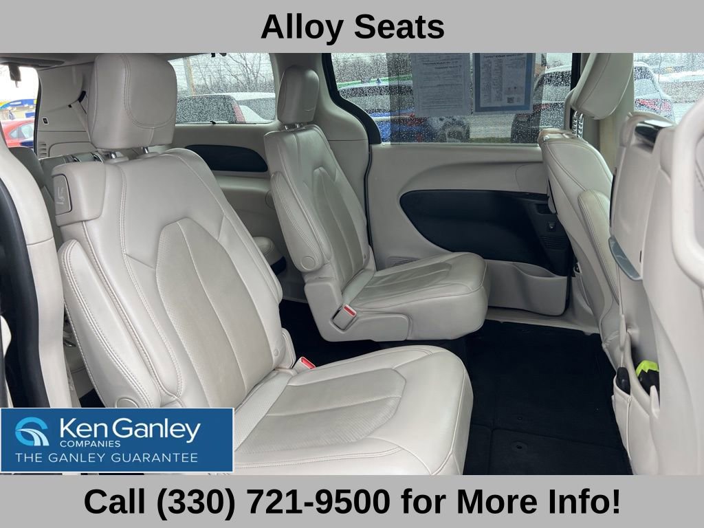 Used 2021 Chrysler Pacifica Touring-L w/ Uconnect Theater Family Group image 59