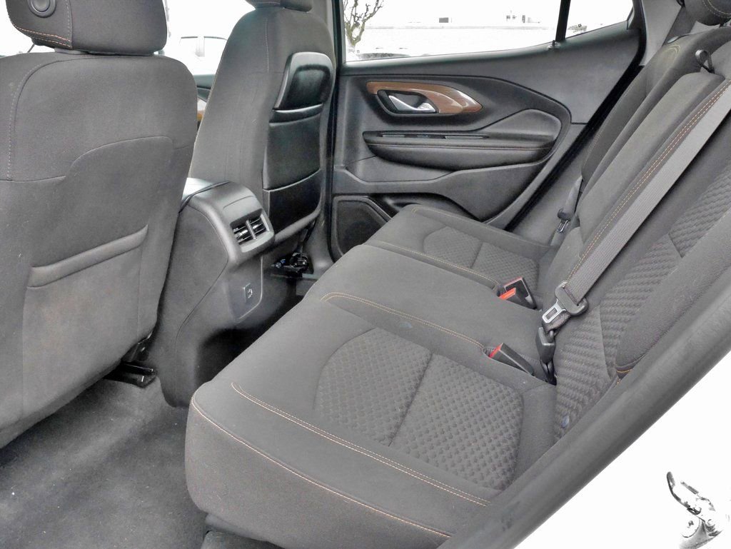 Used 2018 GMC Terrain SLE image 15