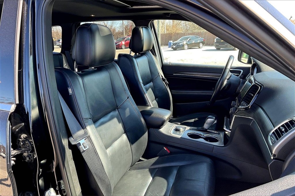 Used 2019 Jeep Grand Cherokee Limited image 7