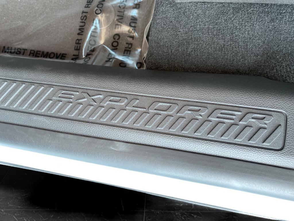 New 2026 Ford Explorer Active w/ Active Comfort Package image 12