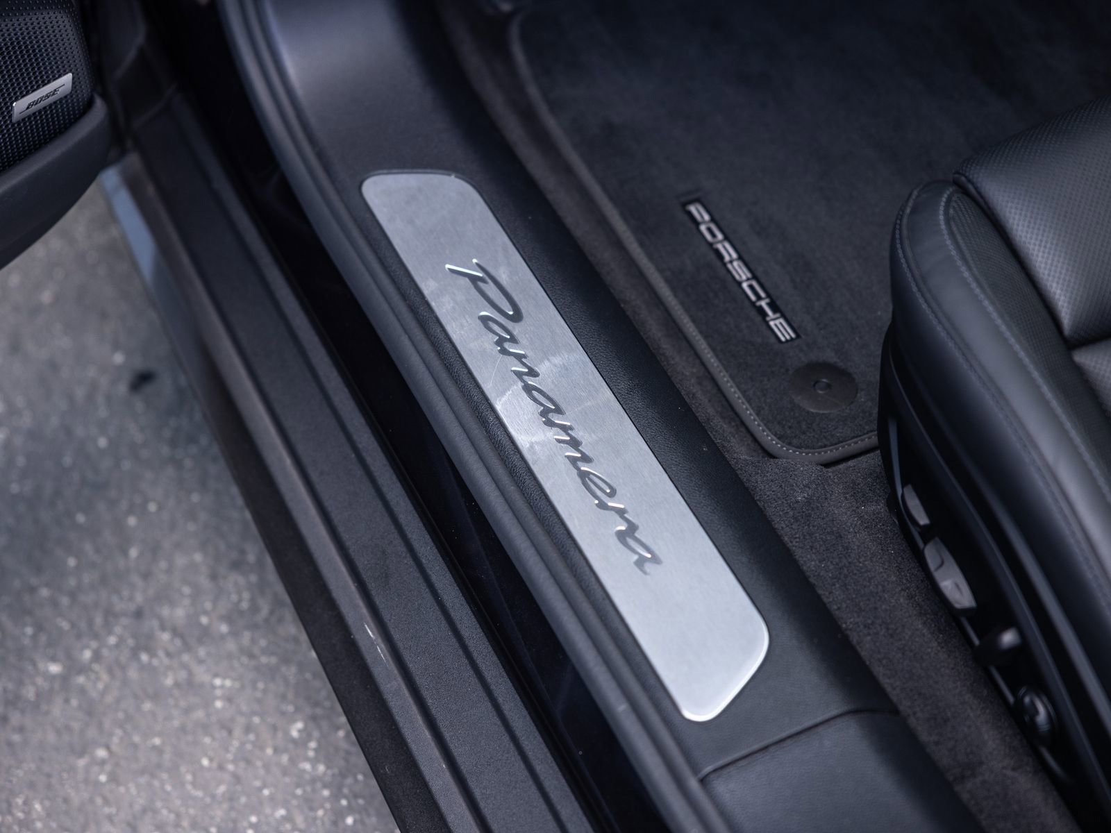 Certified 2025 Porsche Panamera RWD image 28