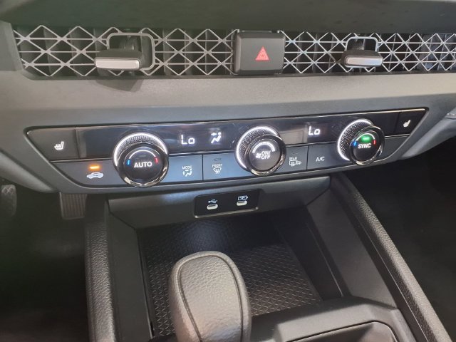 Certified 2025 Honda Accord SE image 13