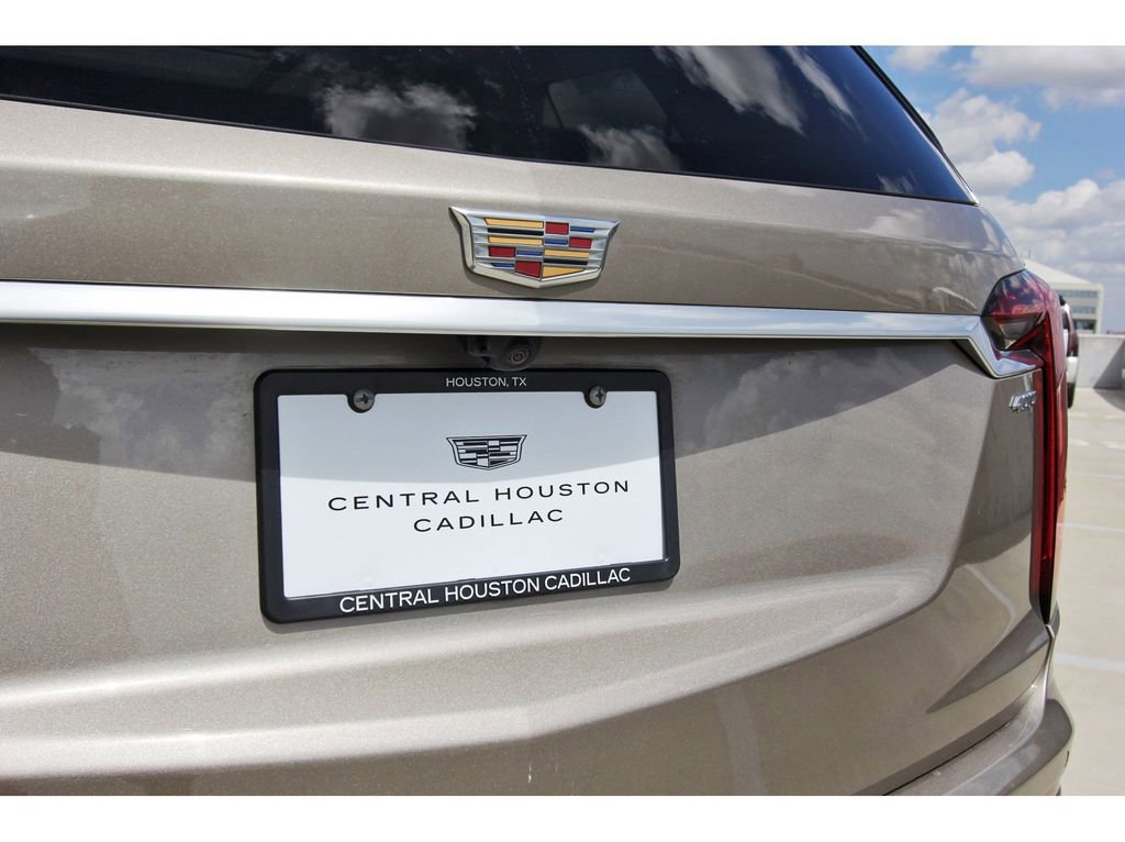 Used 2022 Cadillac XT6 Premium Luxury w/ Technology Package image 31