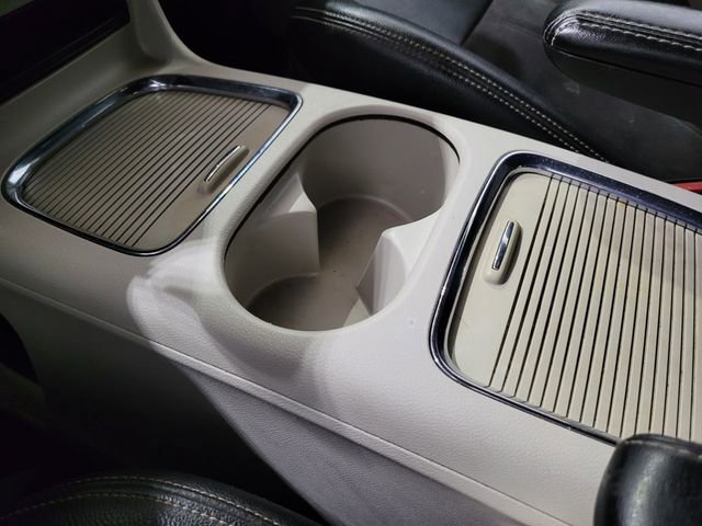 Used 2019 Dodge Grand Caravan SXT w/ Rear Park Assist Package image 31