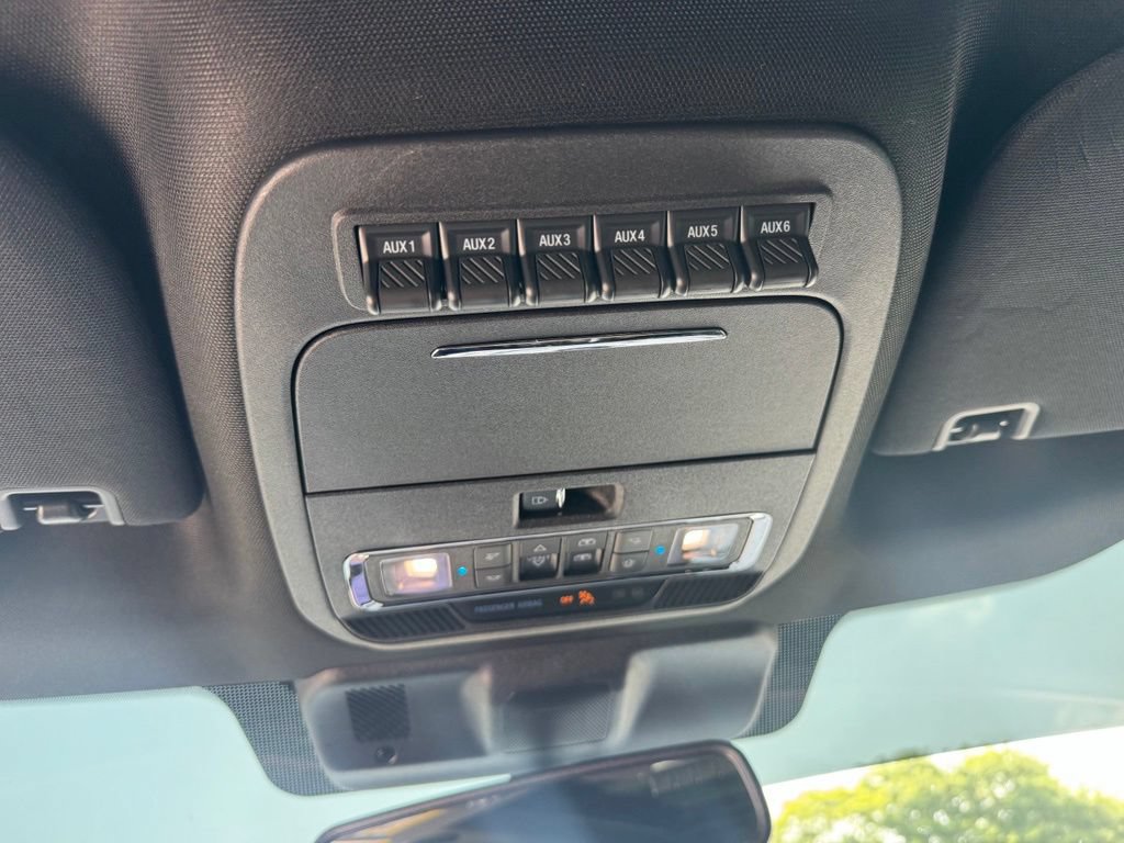 Used 2025 Ford F150 Raptor AWD/4WD image 21