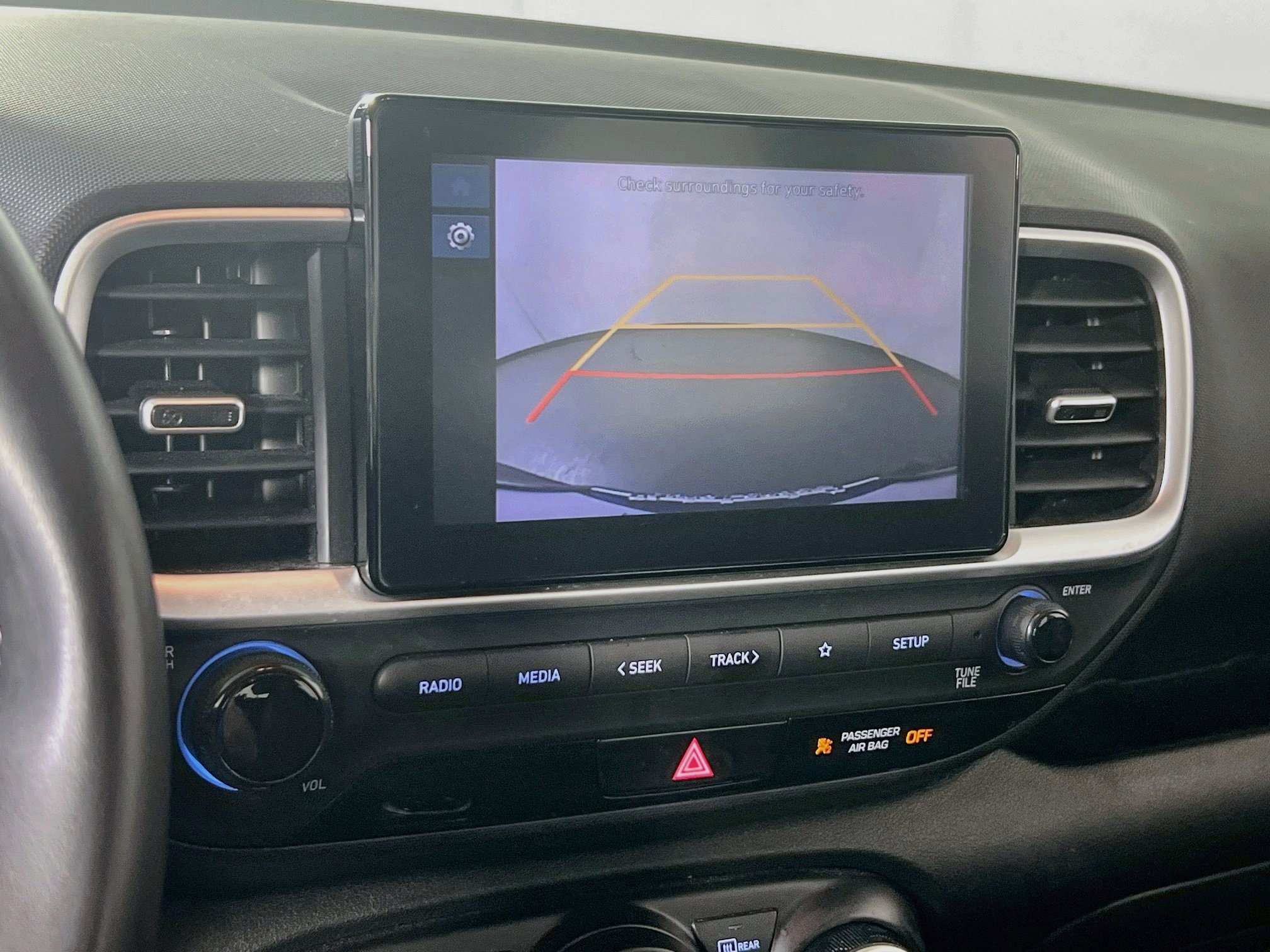 Used 2023 Hyundai Venue SEL FWD image 13