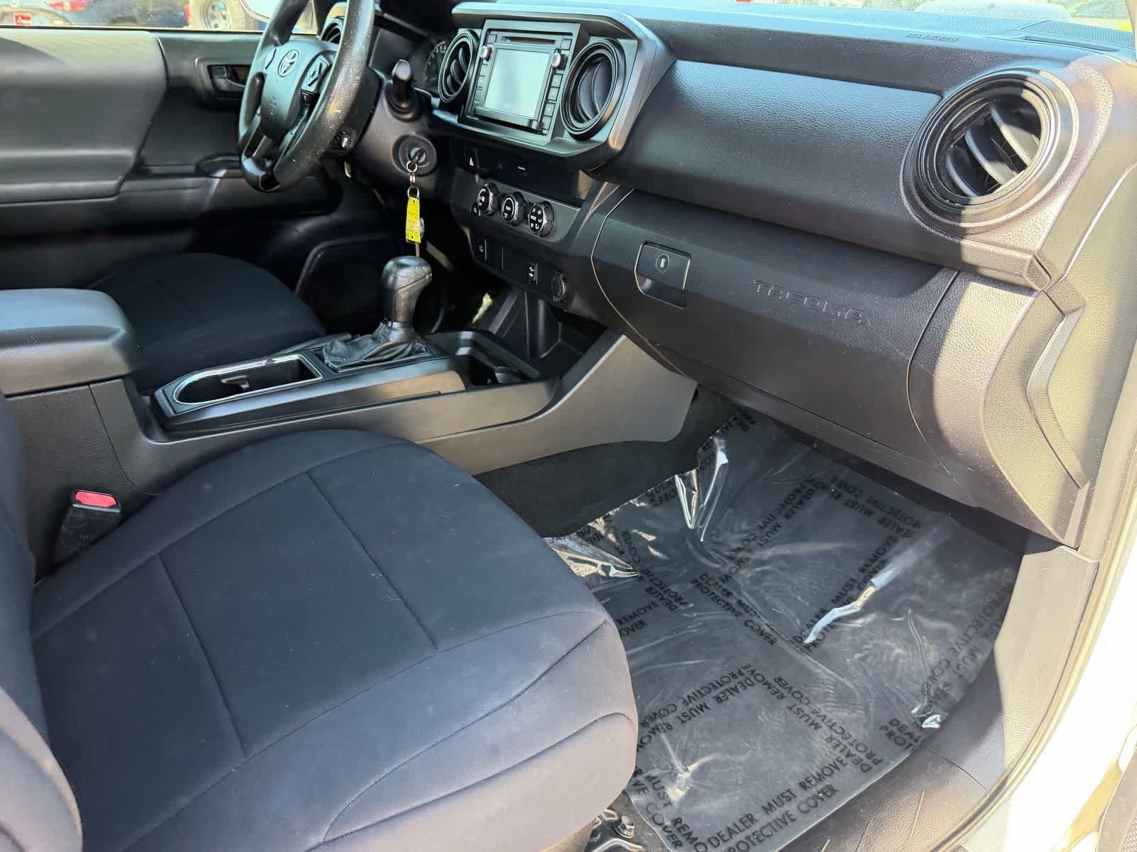 Used 2019 Toyota Tacoma SR RWD image 13