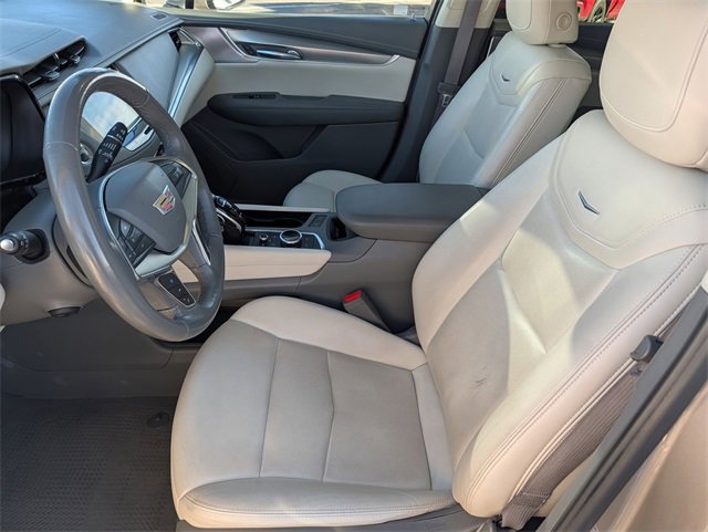 Used 2023 Cadillac XT5 Premium Luxury image 10