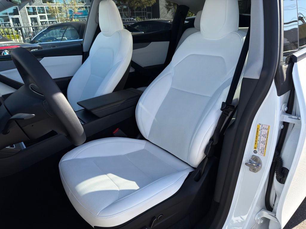 Used 2026 Tesla Model Y Long Range image 17