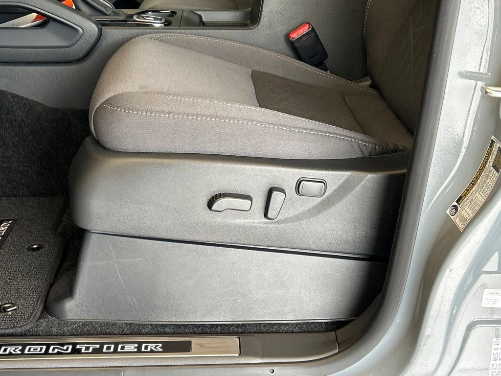 New 2026 Nissan Frontier SV AWD/4WD image 14