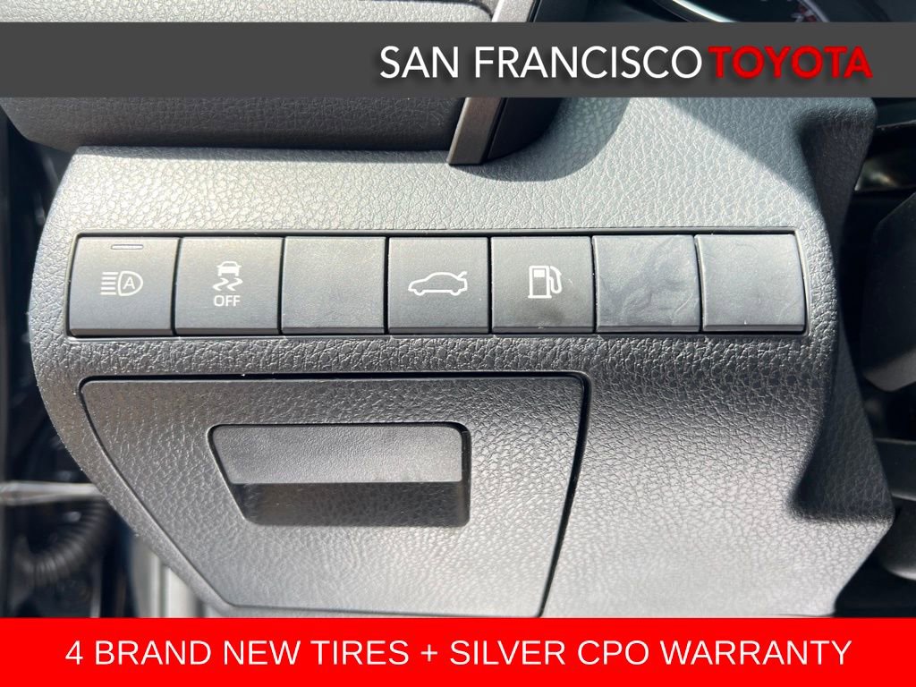 Certified 2018 Toyota Camry XLE w/ Audio Package FWD image 31