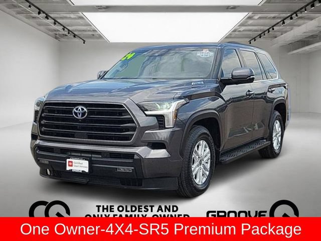 Used 2024 Toyota Sequoia SR5 w/ SR5 Premium Package AWD/4WD image 1