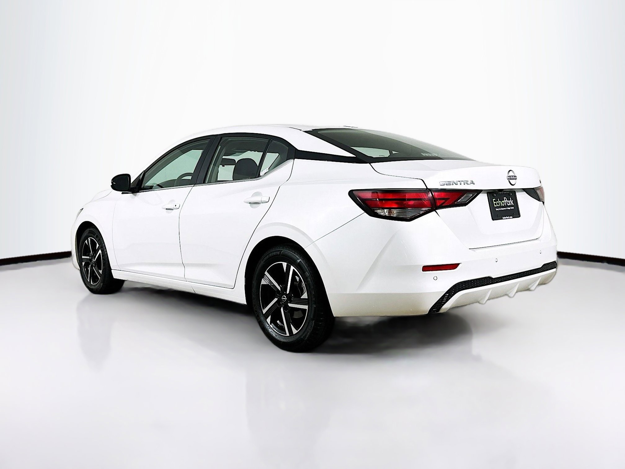 Used 2024 Nissan Sentra SV image 5