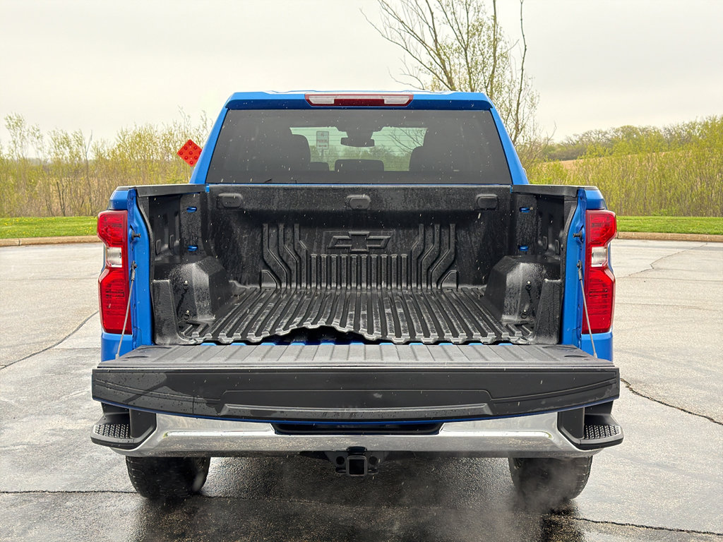 Used 2025 Chevrolet Silverado 1500 LT AWD/4WD image 37