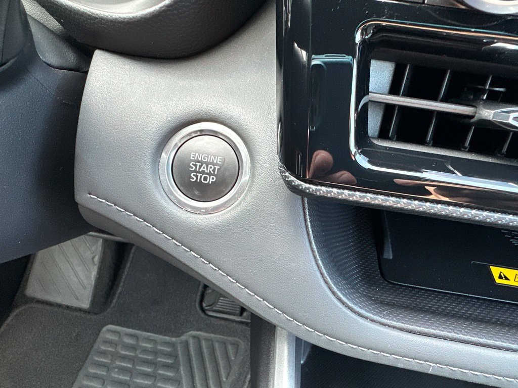 Used 2025 Toyota Highlander XSE AWD/4WD image 18