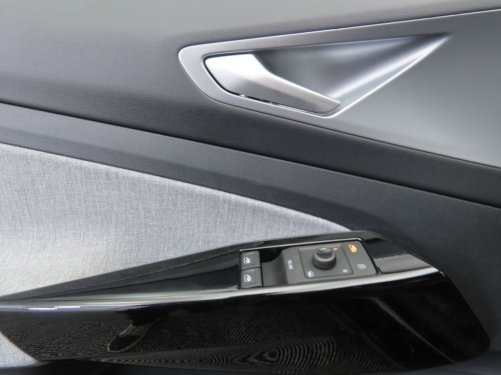 New 2026 Volkswagen ID.4 Pro image 21