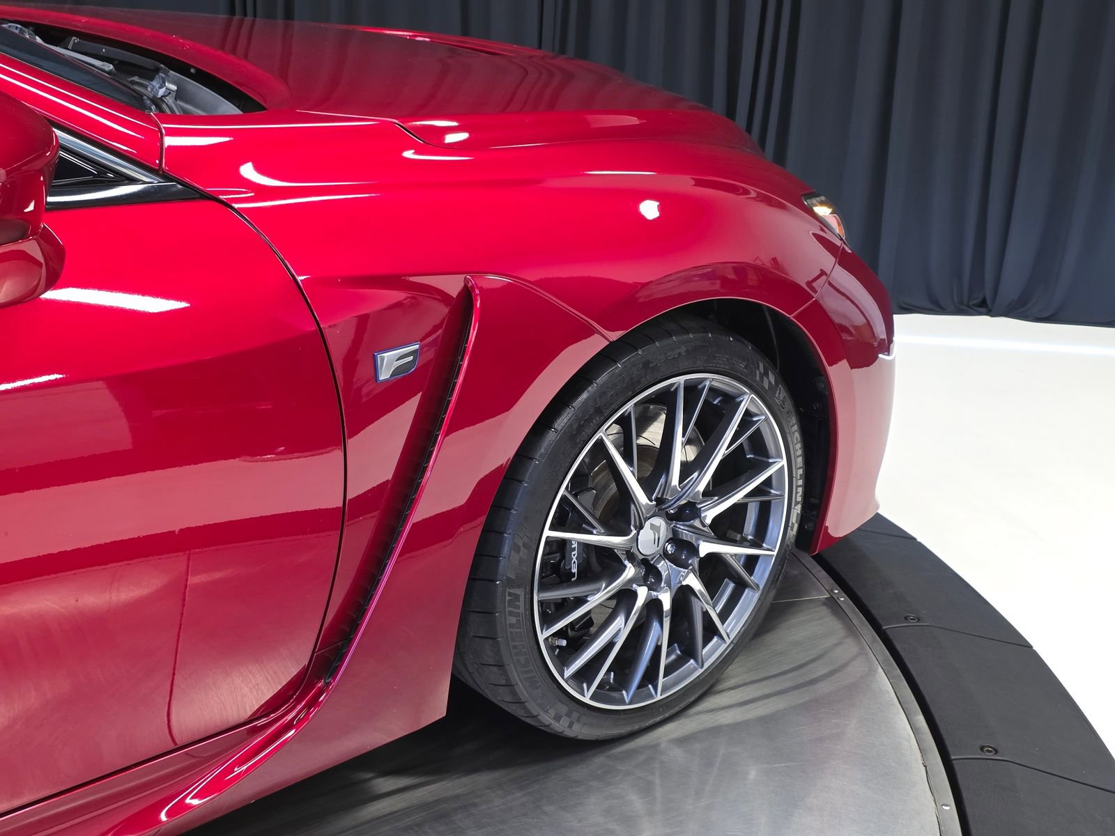 Used 2015 Lexus RC F w/ Performance Package RWD image 45