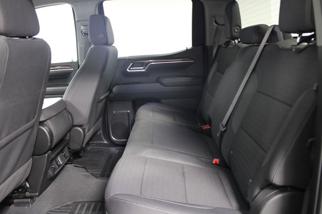 Used 2025 Chevrolet Silverado 1500 LT image 24