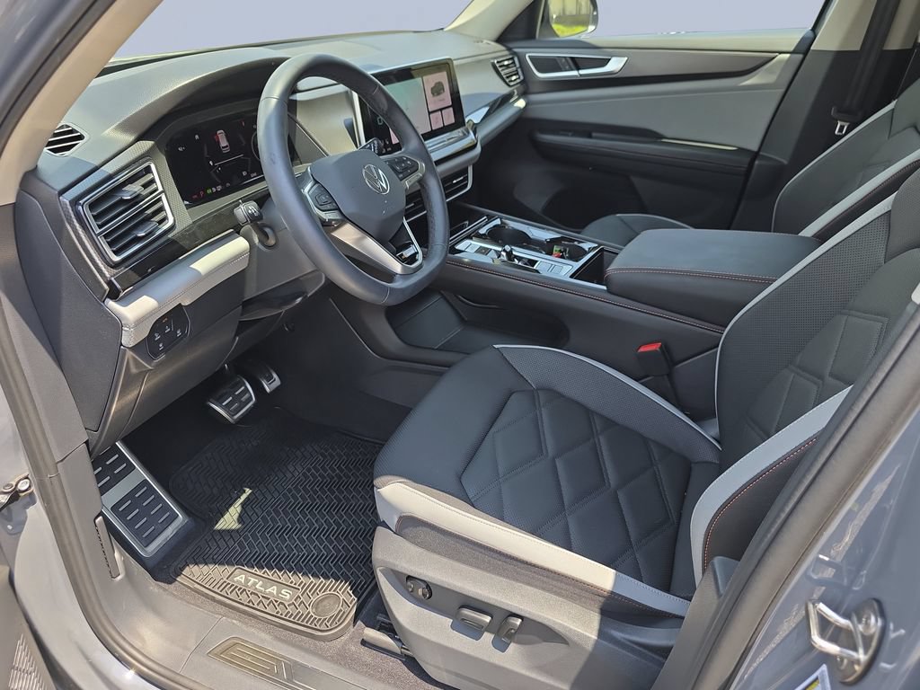 Used 2026 Volkswagen Atlas Peak Edition AWD/4WD image 47