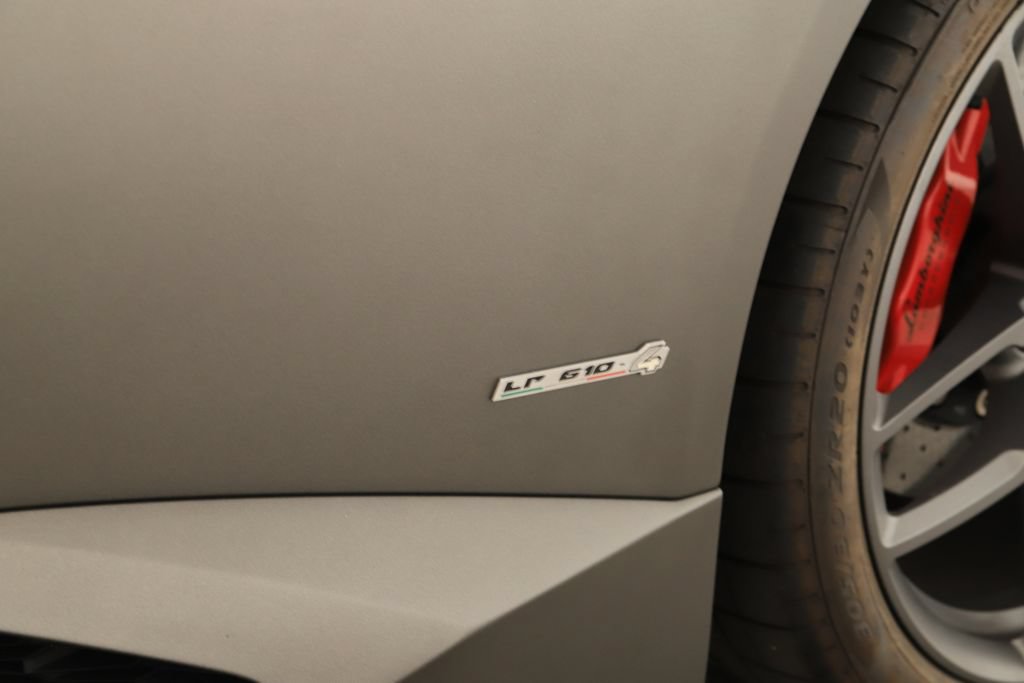 Used 2015 Lamborghini Huracan LP 610-4 AWD/4WD image 40