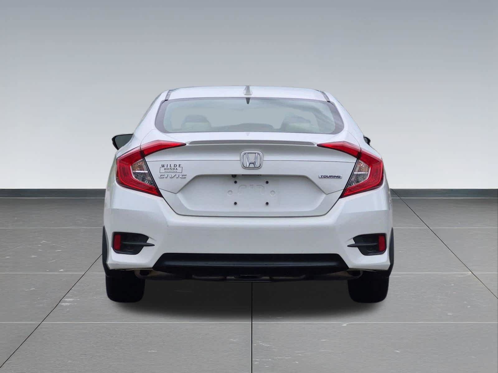 Used 2018 Honda Civic Touring image 5