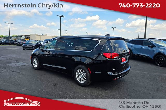 New 2026 Chrysler Voyager LX FWD image 5