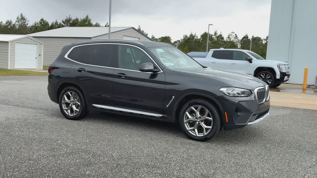 Used 2024 BMW X3 sDrive30i RWD image 2