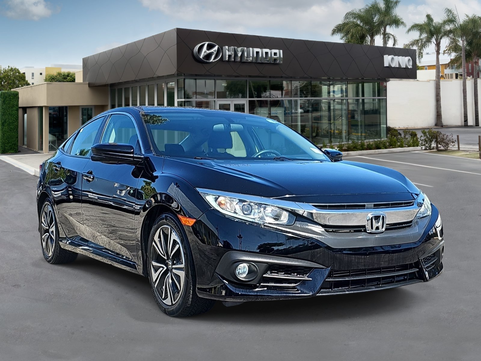Used 2017 Honda Civic EX-T image 1