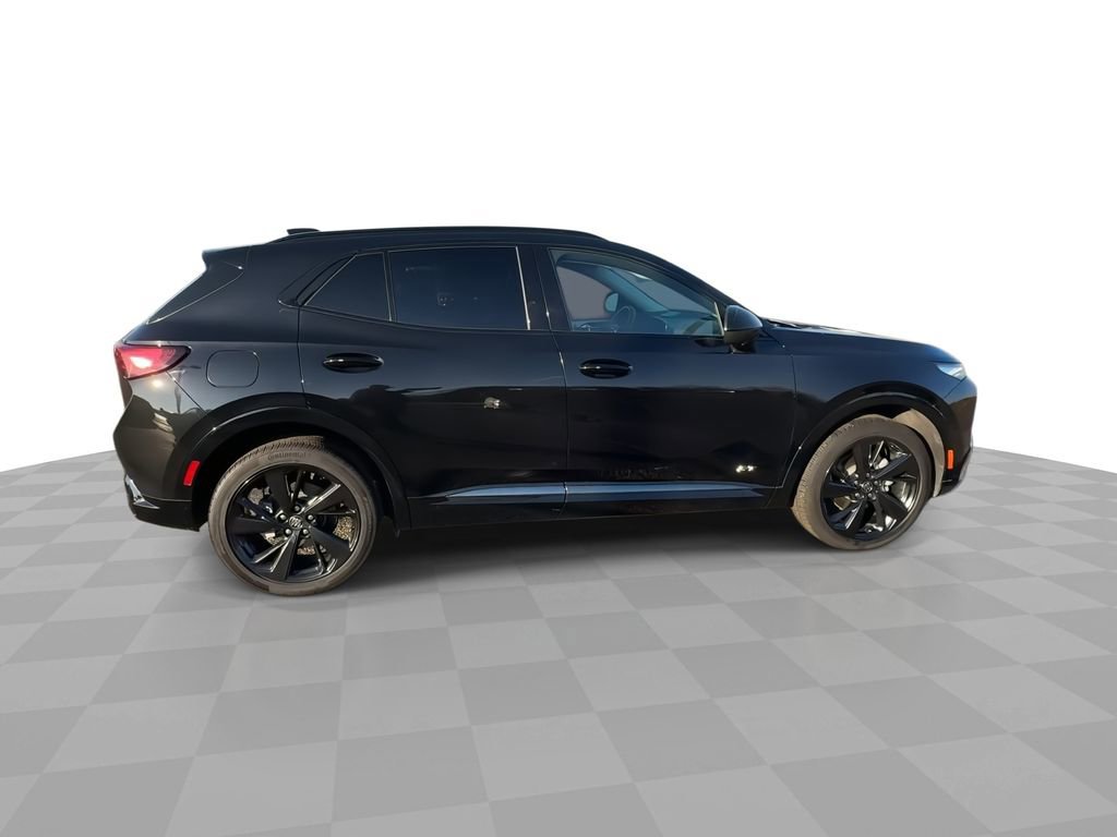 Certified 2025 Buick Envision Sport Touring image 4