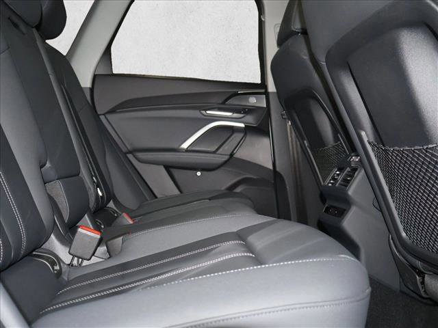 Used 2025 Audi Q5 Premium w/ Convenience Package AWD/4WD image 25
