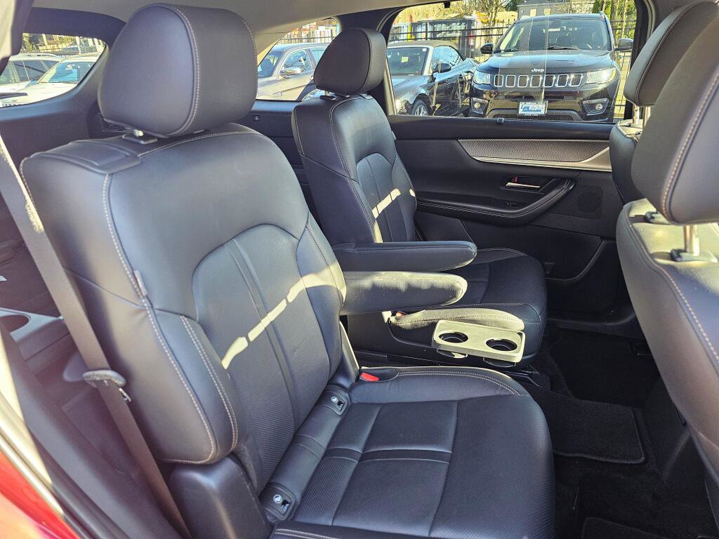 Certified 2024 MAZDA CX-90 Plug-In Hybrid w/ Premium Pkg image 11