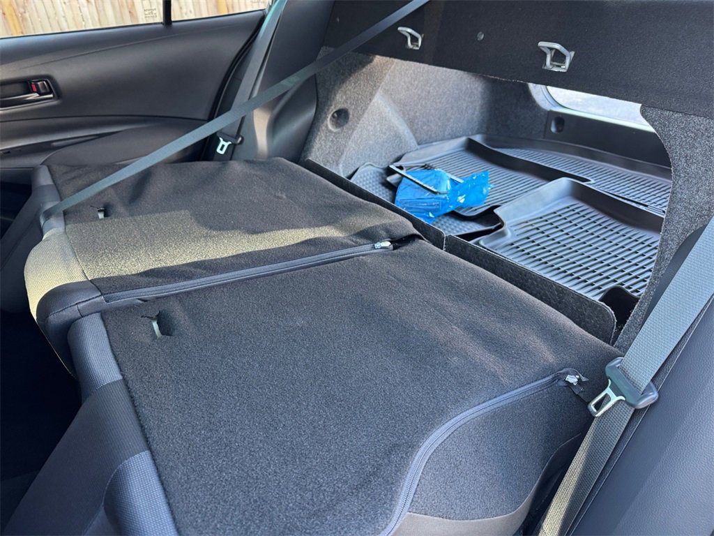 Used 2025 Toyota Corolla LE image 19