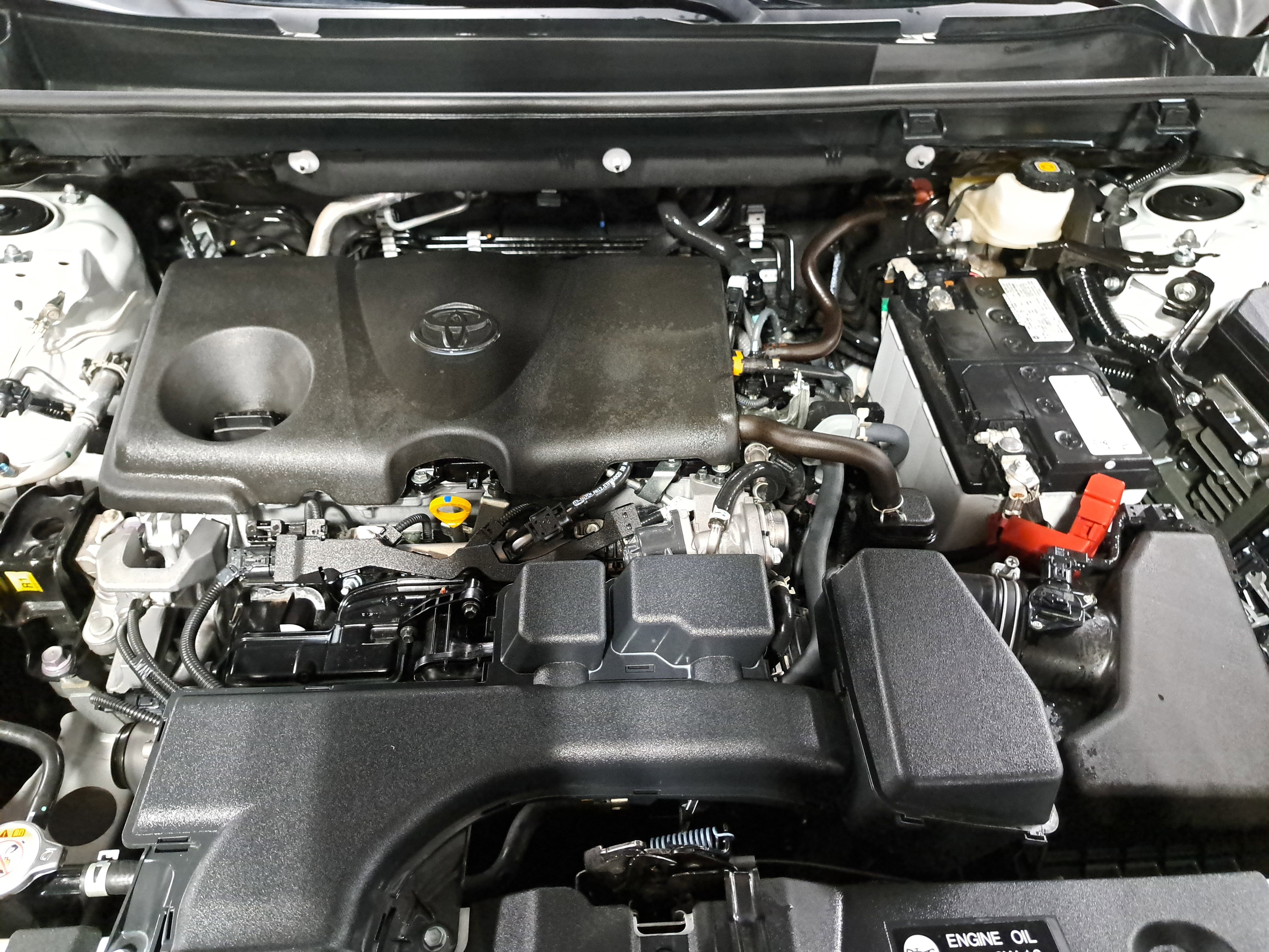 Used 2025 Toyota RAV4 XLE Premium image 31