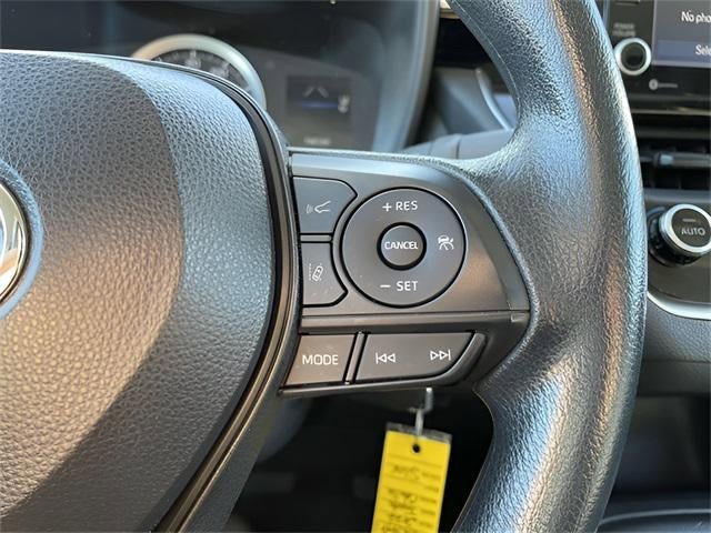 Used 2022 Toyota Corolla LE image 56