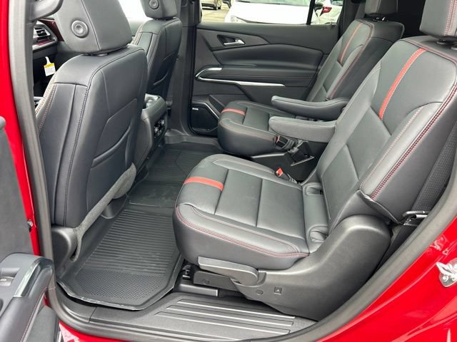 New 2026 Chevrolet Traverse RS w/ LPO, Floor Liner Package AWD/4WD image 9