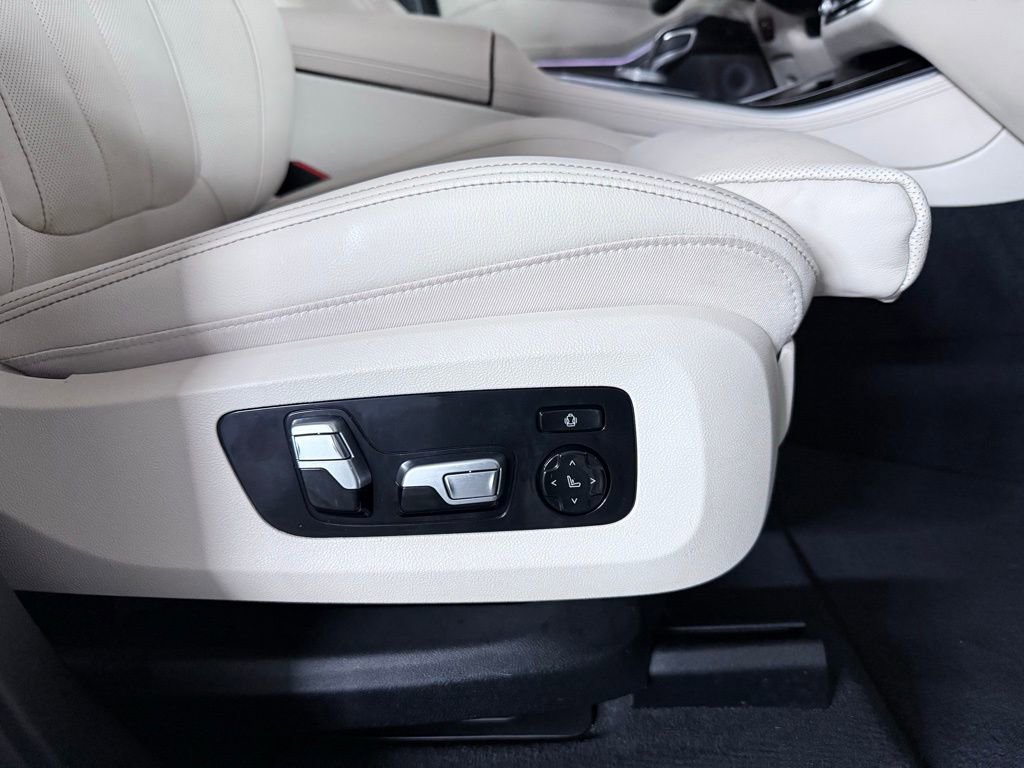 Used 2020 BMW X5 xDrive50i w/ Executive Package image 30