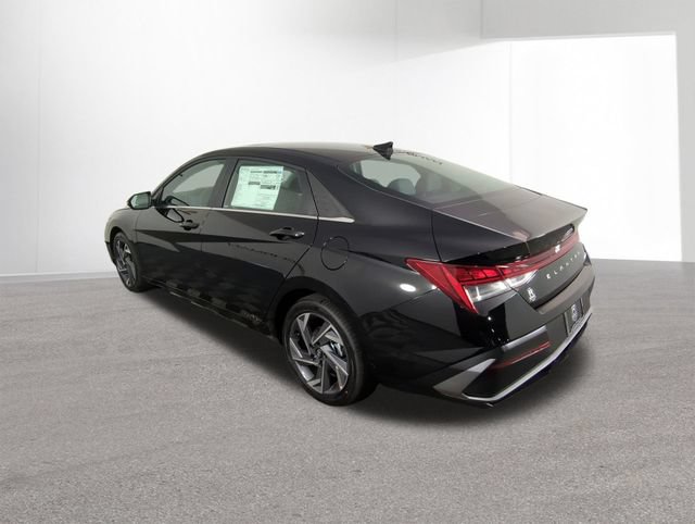 New 2026 Hyundai Elantra Limited FWD image 33