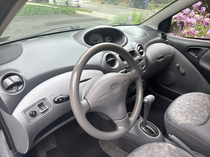 Used 2001 Toyota Echo Coupe FWD image 13