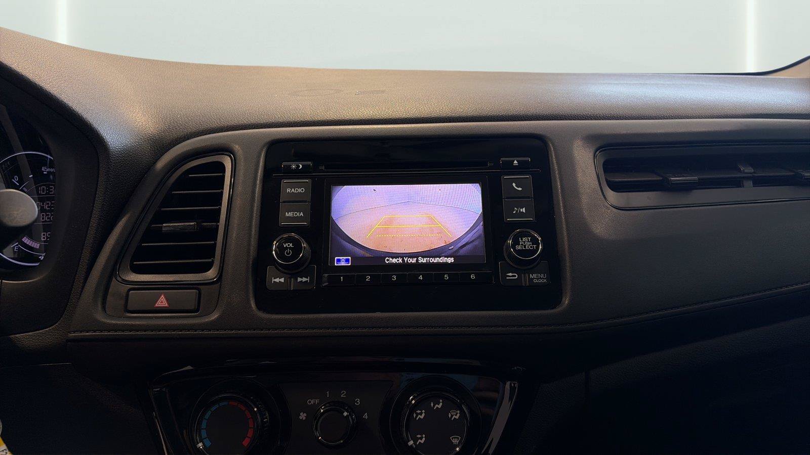Used 2022 Honda HR-V LX image 19