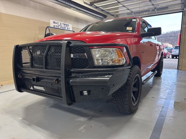 Used 2019 RAM 1500 Classic SLT image 2