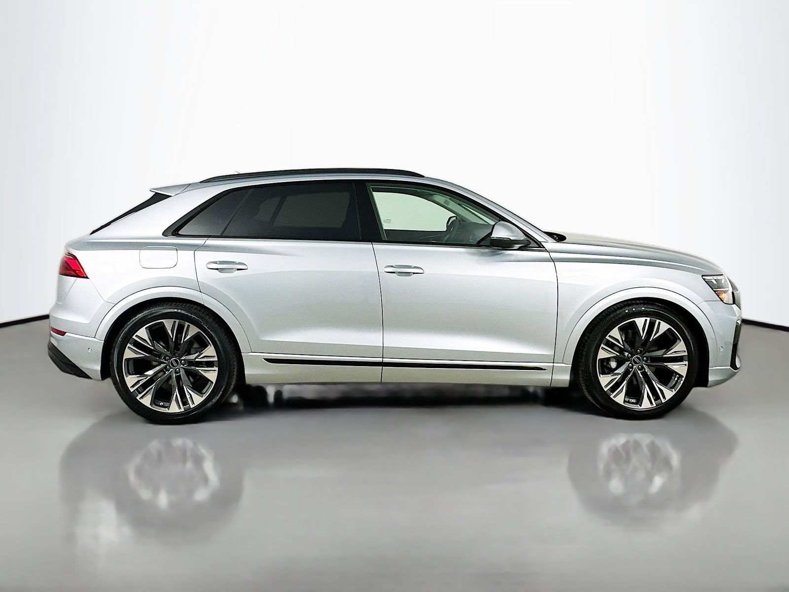 New 2026 Audi Q8 Premium Plus AWD/4WD image 4