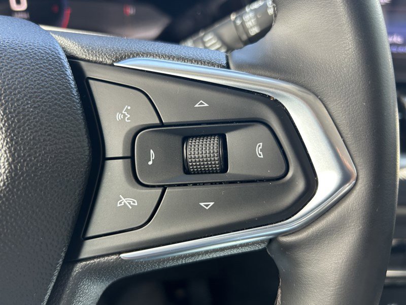 Used 2025 Chevrolet TrailBlazer LT w/ Convenience Package AWD/4WD image 27