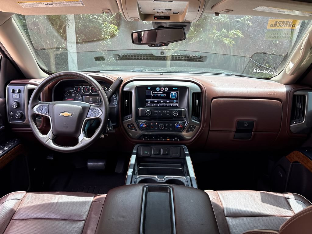 Used 2015 Chevrolet Silverado 1500 High Country w/ High Country Premium Package AWD/4WD image 5