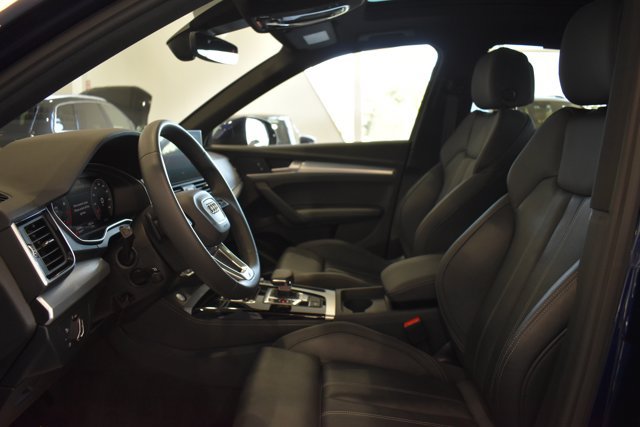 Used 2024 Audi Q5 2.0T Premium Plus w/ Premium Plus Package AWD/4WD image 11