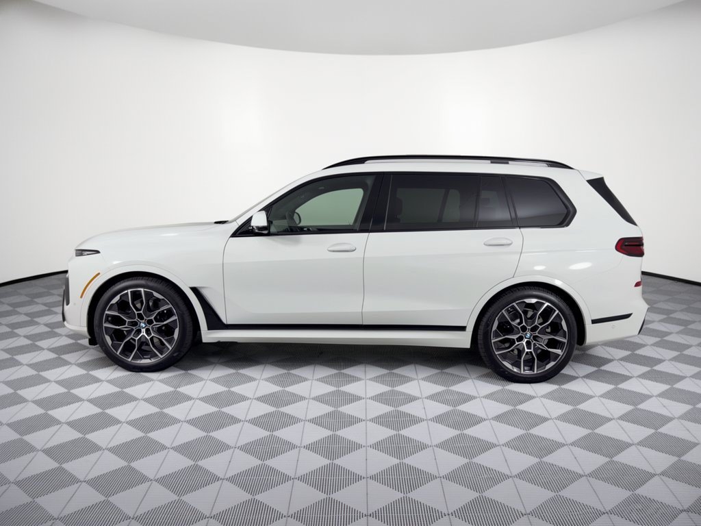 New 2027 BMW X7 xDrive40i w/ Executive Package AWD/4WD image 2