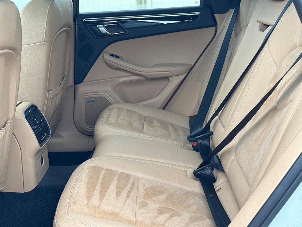 Used 2018 Porsche Macan Sport Edition image 10